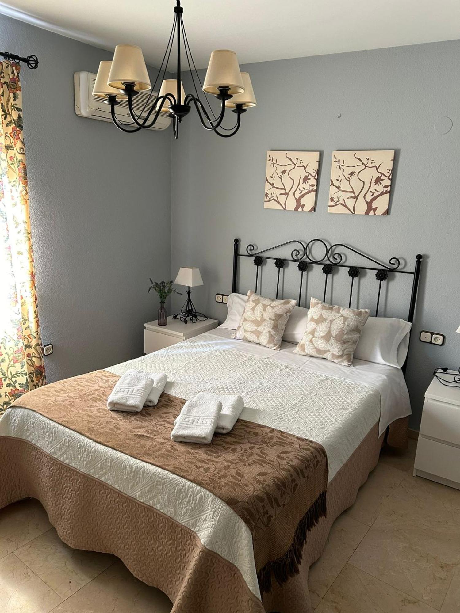 Apartamento La Iglesia Almodovar del Rio Ngoại thất bức ảnh