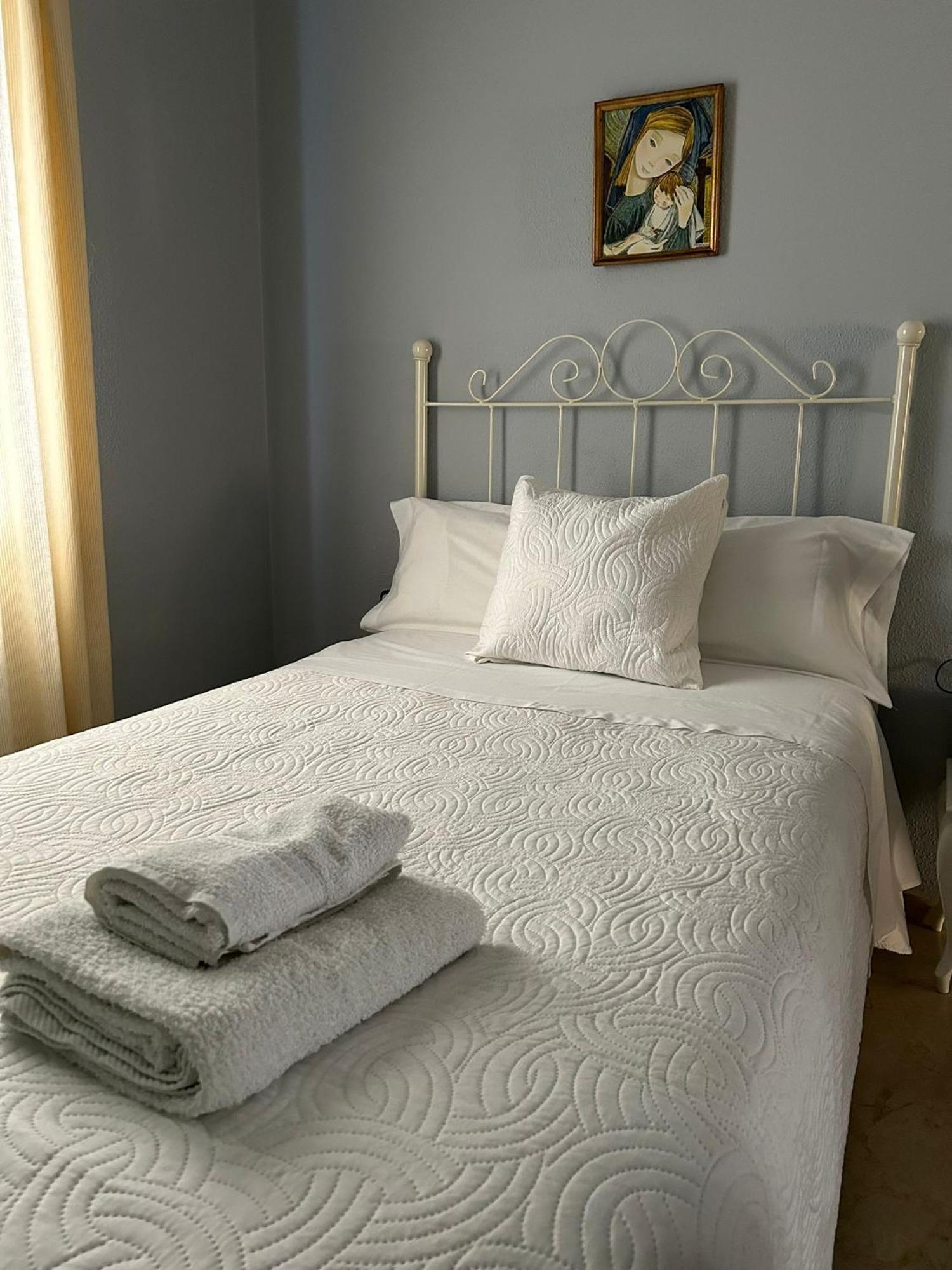 Apartamento La Iglesia Almodovar del Rio Ngoại thất bức ảnh